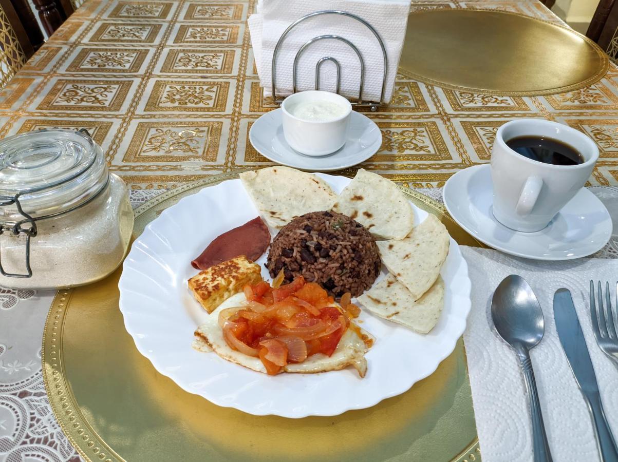 Hotel Fuente De Paz Managua Kültér fotó